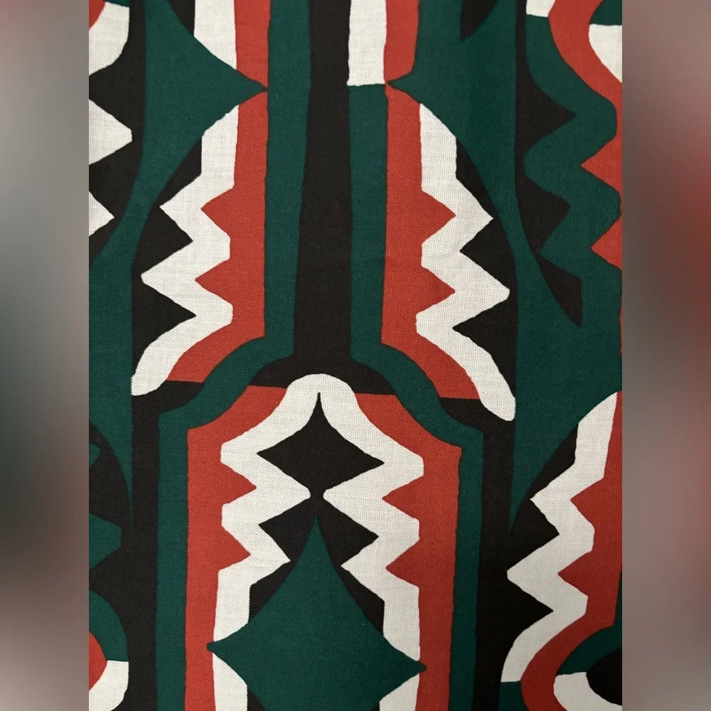 NWOT Opalhouse designed with Jungalow Profil Shower Curtain - Green Geometric